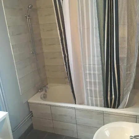 Estalagem Proche De Vulcania Et La Bourboule *